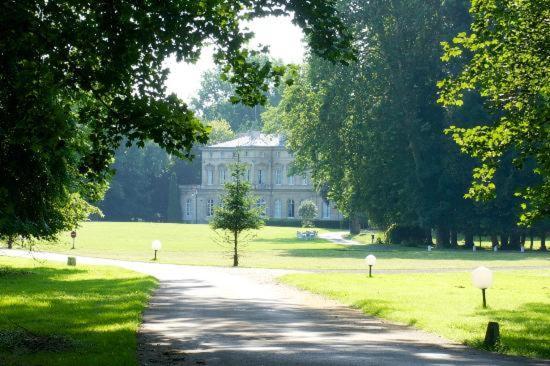 Chateau De La Motte Fenelon Hotel Cambrai Bagian luar foto