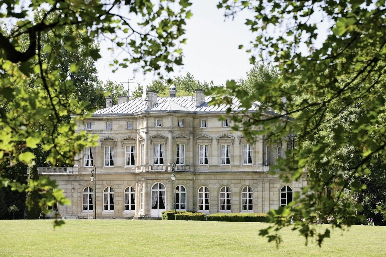 Chateau De La Motte Fenelon Hotel Cambrai Bagian luar foto